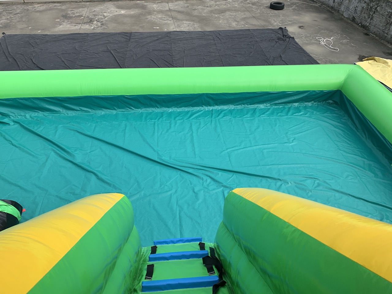 丛林水滑梯泳池组合出售