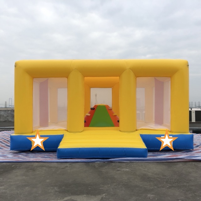 阳光萌趣充气跳床