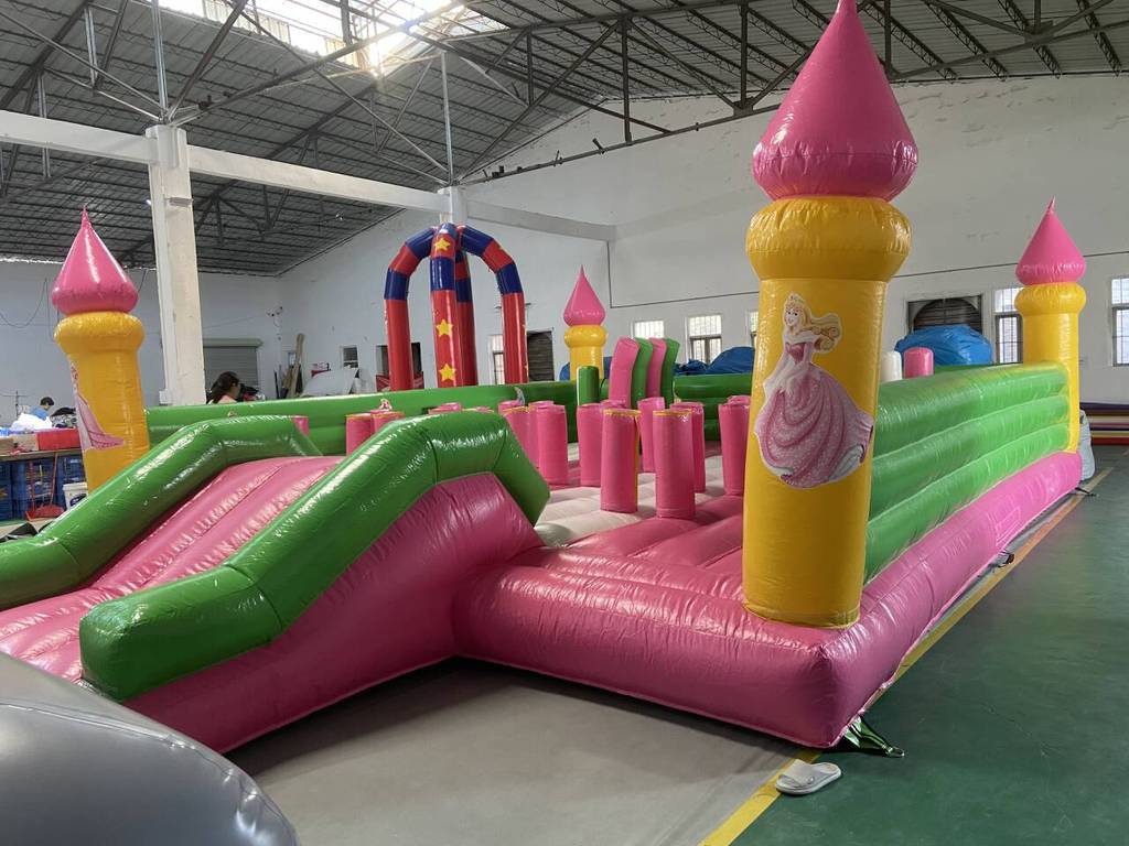 54m²充气简易粉红蹦床出租