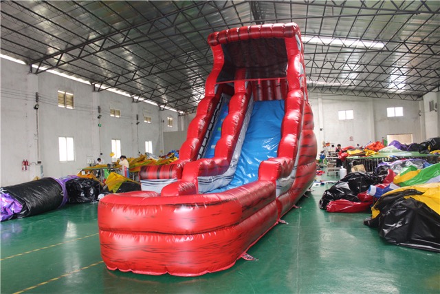 红蓝炫酷水滑梯