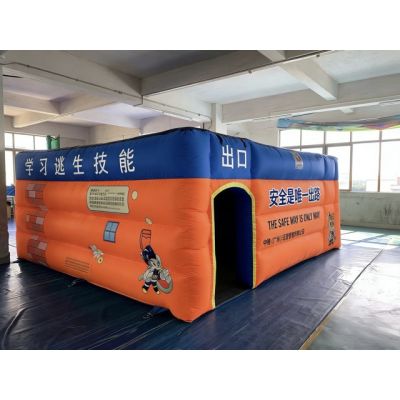 橙蓝撞色卡通款充气消防逃生通道出售